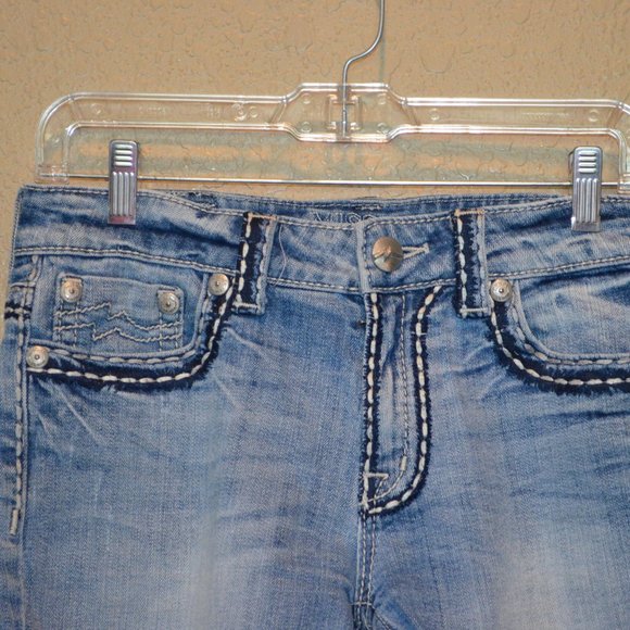 Sz 27 Miss Me Embroidered Boyfriend Blue Jean Shorts JPB1026SH - Picture 5 of 14